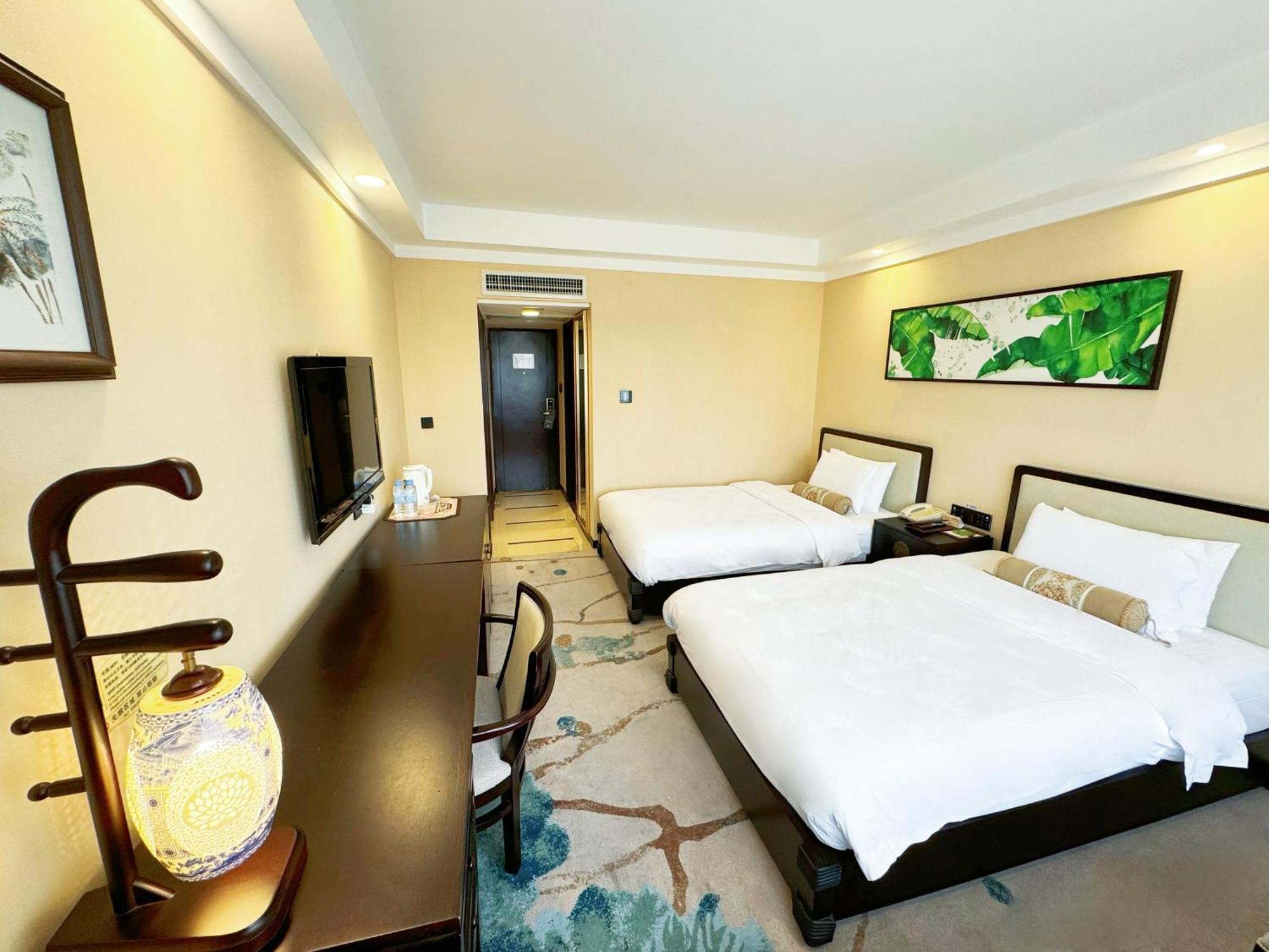 Guangdong Hotel-Free Shuttle & Registration Counter Service During Canton Fair Extérieur photo